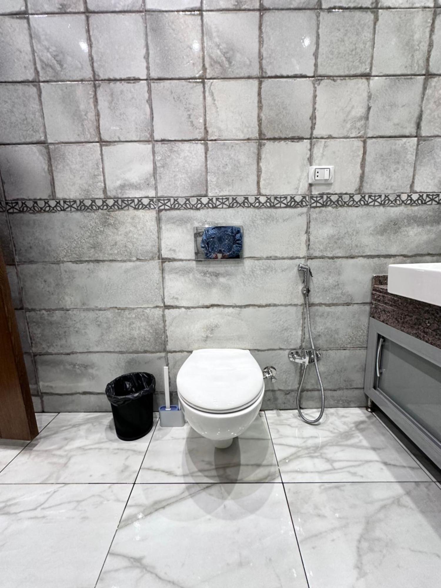 Apartment Hydepark Compound New *